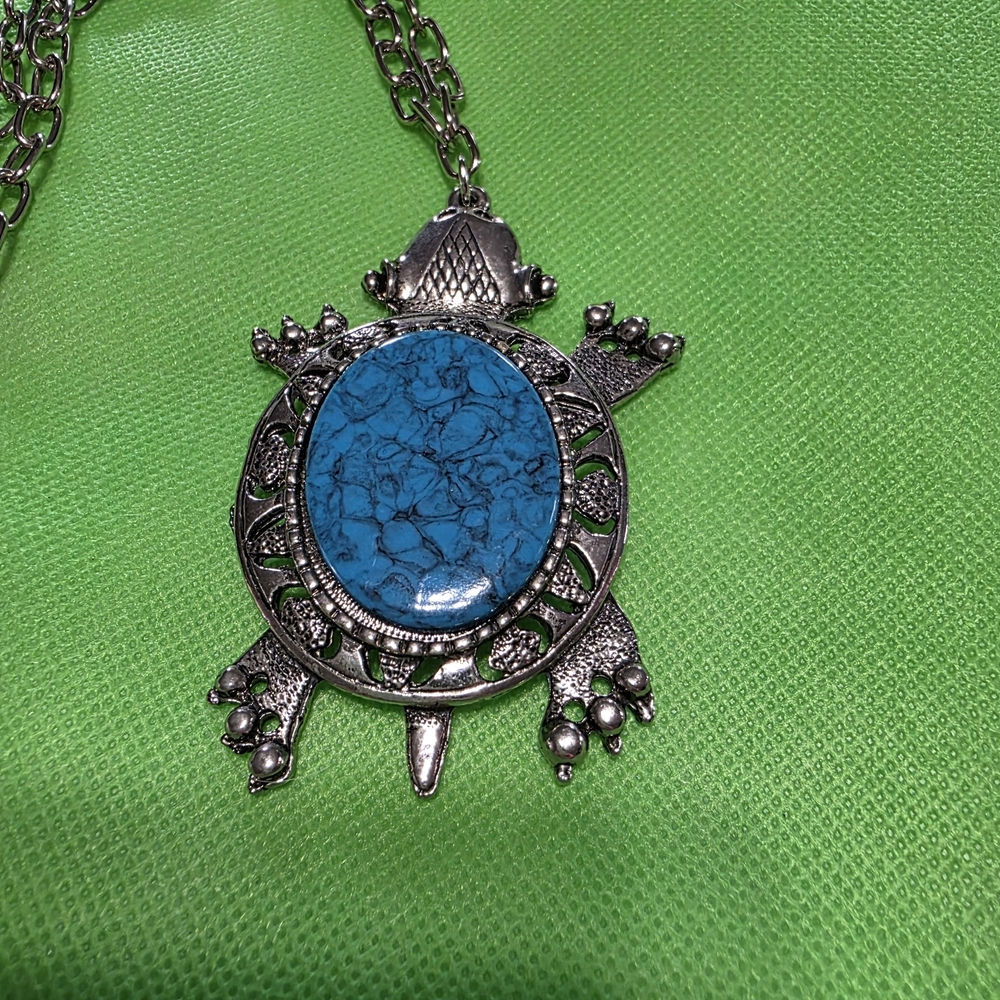 Silver Turtle Pendant Necklace with Blue Stone